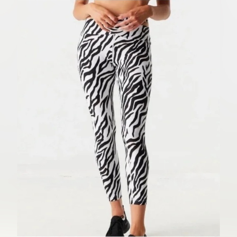 Sommer Ray Zerba Print Leggings Woman Large Stretch Gym Animal Print